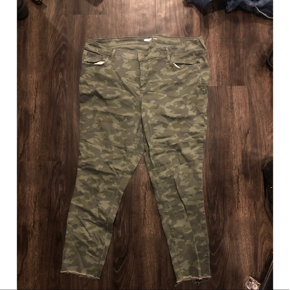 Old Navy Camo Super Skinny Jeans Plus Size *18